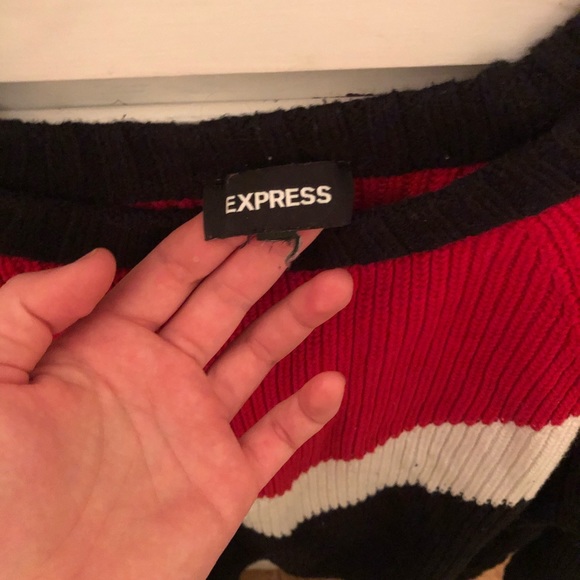Express Sweater - Picture 3 of 3